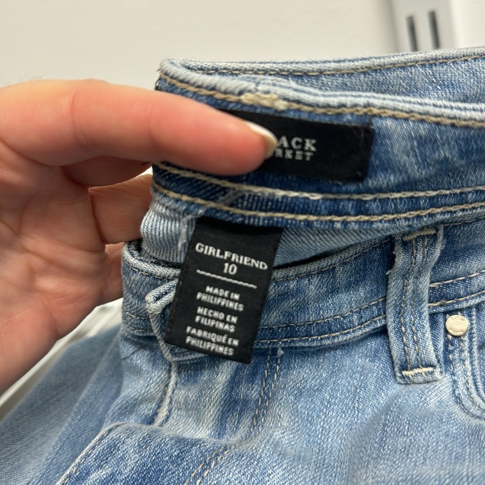 WHBM Girlfriend Embroidered Jeans - Picture 5 of 5